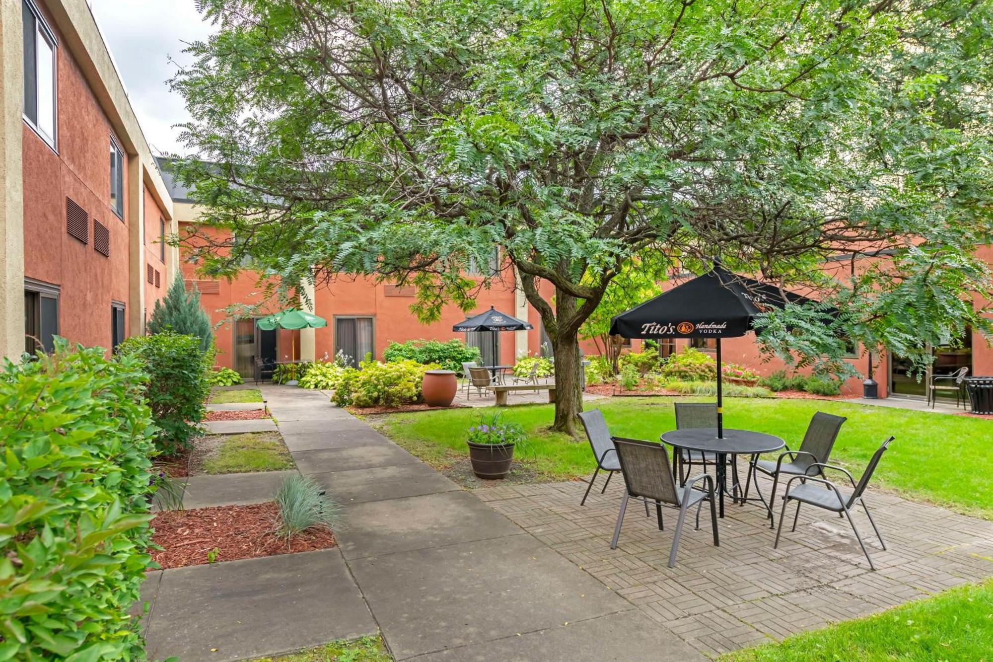 Best Western Plus St. Paul North/Shoreview Экстерьер фото